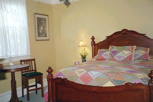 The Continental Inn Tomales Room photo